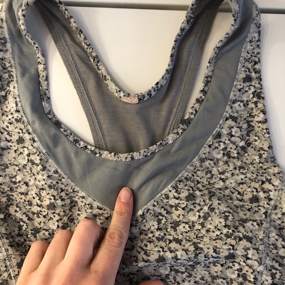 Lululemon Tank Pattern Grey - Picture 9 of 10